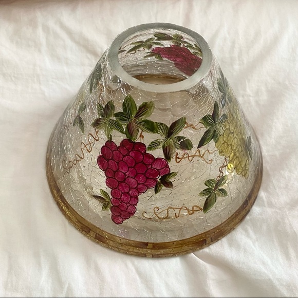 Yankee Candle Crackle Glass With Grapes Design
